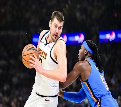 NBA连续126场20+追平张伯伦，亚历山大直指MVP