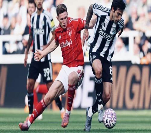 曼联签托纳利遇皇马争抢，1亿转会费加20万周薪！当年曾截胡不成