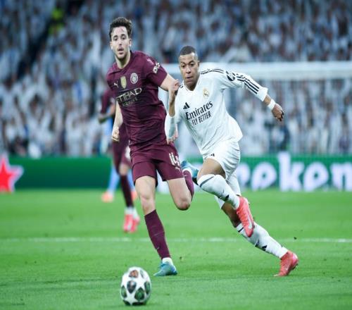 欧冠又看白对蓝！折损了一条中轴线的皇马，这次拿什么击败曼城