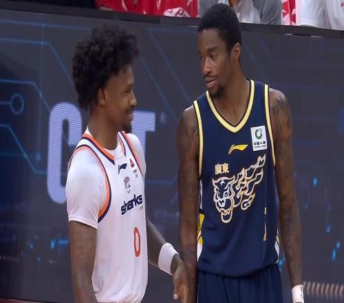 朱芳雨赌对了！麦考尔正式随队出征，萨林杰离队倒计时