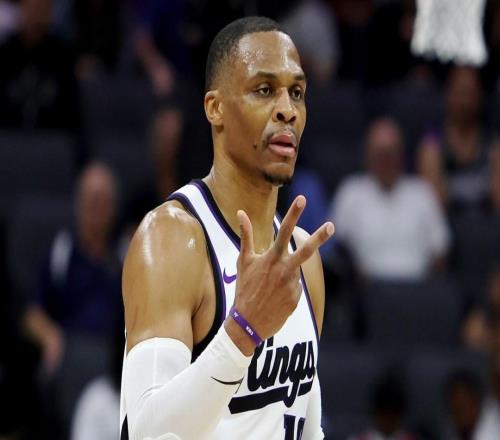 前所未有，威斯布鲁克创造NBA历史，成为首位达成此成就的后卫