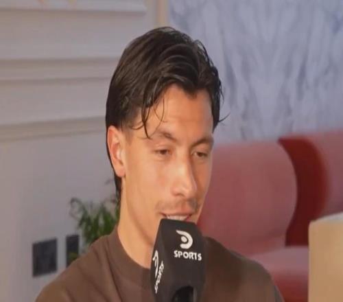 利马：我重伤时大马丁和麦卡来看望过，效力曼联是一种荣幸