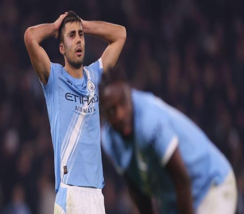 逃过禁赛！罗德里怒喷裁判遭罚8万镑，曼城核心保住出战资格