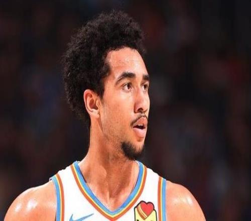 麦凯恩：76人的经历让我适应与不同阵容组队在慢慢熟悉新队友