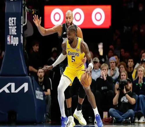 15分+12分+10分！湖人奇兵成3连胜幕后英雄，东契奇：他被低估了