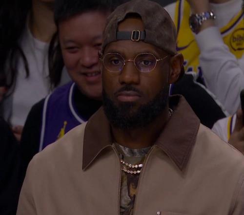 继续休战！湖人4545森林狼：艾顿强硬12分11篮板！