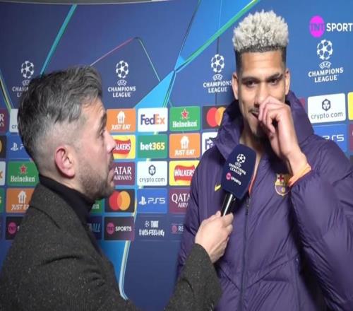 阿劳霍：我对踢右后卫不陌生佩德里没什么问题只是有点疲劳