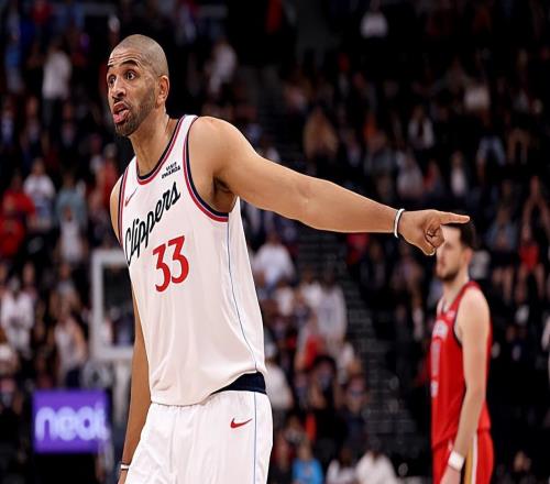 做好精神领袖就好了，快船为什么非要让锋线老将进入轮换阵容呢