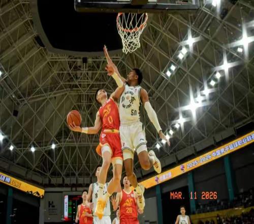 CBA疯狂一夜：两场30分惨案+两大冷门，季后赛积分榜一夜变天