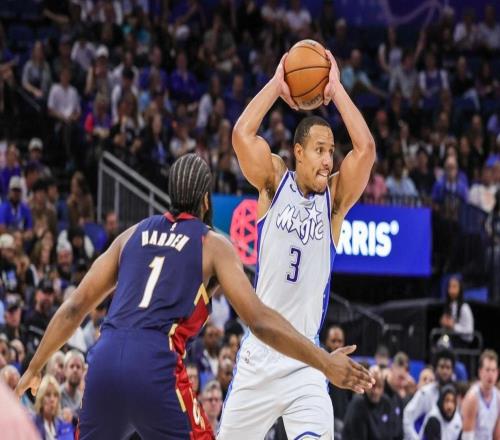 可能是季后赛首轮的潜在对决，骑士客场不敌魔术