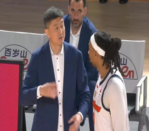 广东男篮主教练杜锋遭痛批，北京麦基首秀一般，山东新外援被看衰