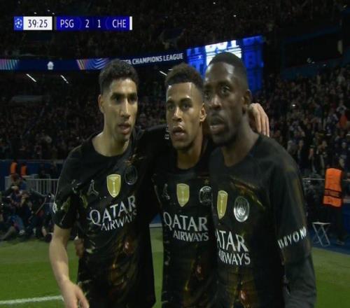 10球，登贝莱超格列兹曼成为欧冠淘汰赛进球第四多的法国球员