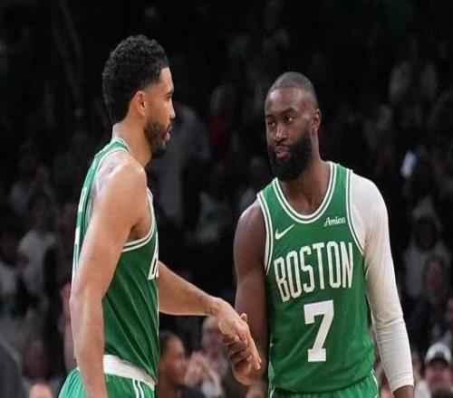 布朗：我和塔图姆之间无论谁有一点动静都会被媒体拿去报道