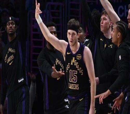 湖人近7战6胜！里夫斯：我们开始承担责任不再只是双手一摊