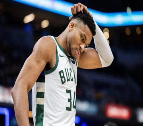 复出5场，球队输4场！号称联盟第1大前锋，带队能力这么差