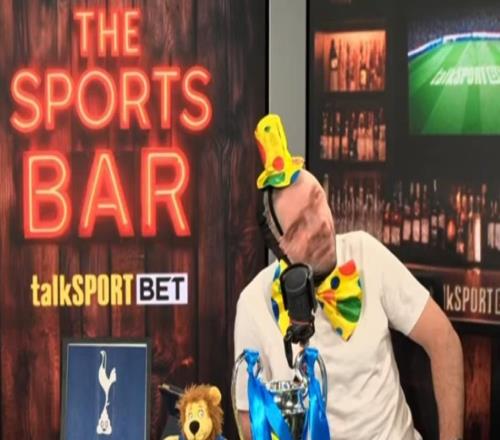 受不了搭档戴澳波面具对热刺轮番嘲讽，奥哈拉又暴走离场了