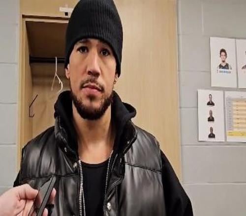 布克：杰伦格林一直在恢复和进步，他在场上越来越从容了