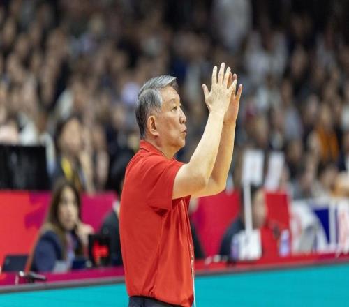 这支头重脚轻的中国女篮，重建之路需要更多时间