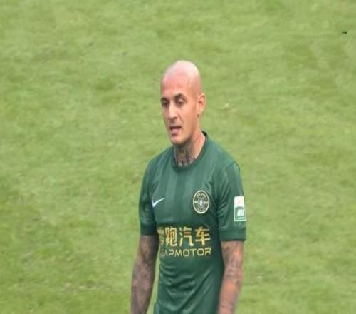 申花4主力缺阵，盖伊成玻璃人吴曦战米特里策浙江主场剑指三分