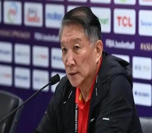 中国女篮惨败比利，三问宫鲁鸣：长期集训都练了些什么