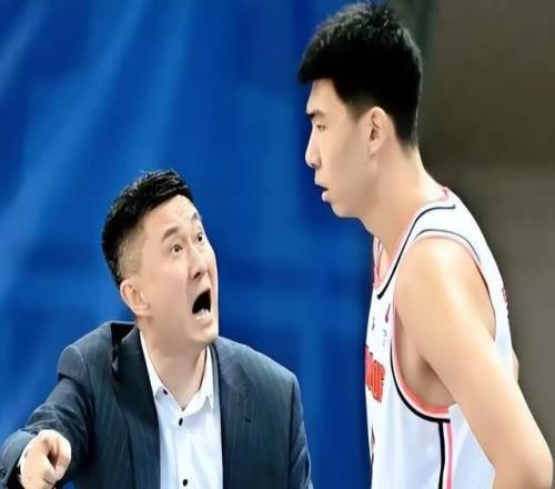 第二个徐昕一犯错立马换，杜锋难为山东大汉，球迷：很难打出来