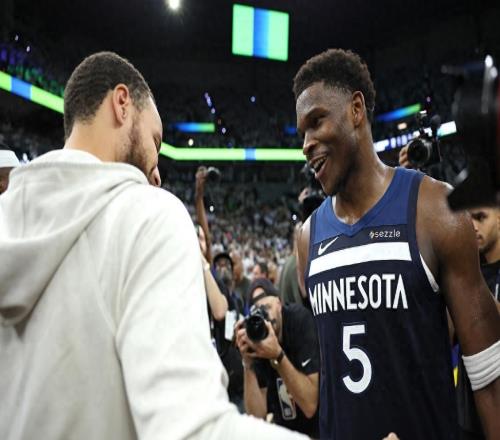 就在今天，安东尼16年前书写的得分纪录，被25岁爱德华兹打破了