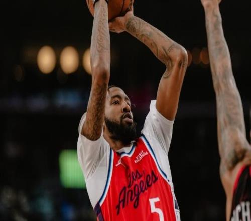 小卡28+4+3创生涯新高，吉迪三双难救主，快船复仇公牛夺4连胜