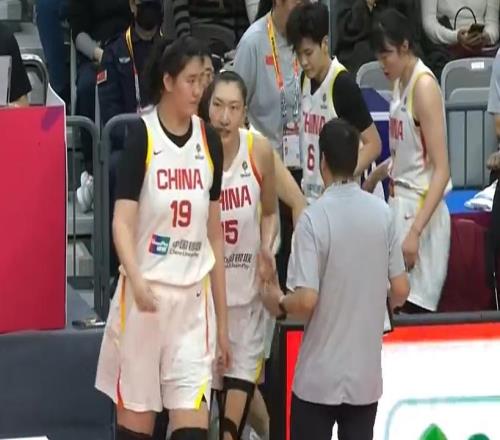 中国女篮8676第二胜！数据一目了然，不是张子宇，最大功臣是她