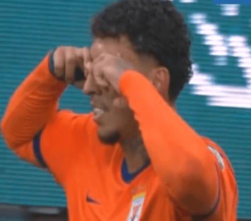 中超泰山21国安2连胜后积分为0克雷桑传射谢文能破门