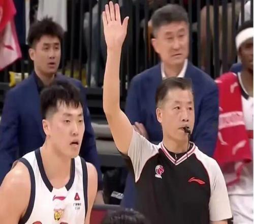 CBA13日比赛综述：辽宁队完成15分大逆转，广东队结束三连败