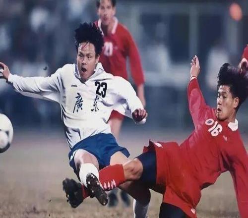 中国足球，以粤“先行”