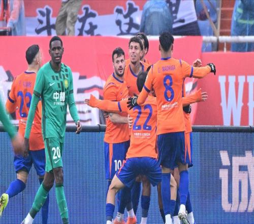 拳拳到肉的绞杀战，泰山队赢在球员个人能力！赛季目标保三争一