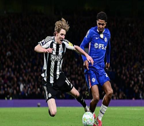 戈登：这个赛季的比赛节奏非常残酷机会出现时我们把握住了