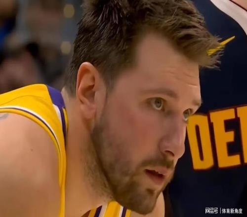 哇塞！西部第3了，湖人三巨头支棱起来了