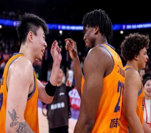 CBA积分榜最新排名！上海力压广厦排第1，广东第3不稳，7队大乱斗