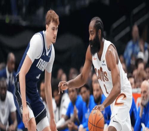 哈登17+7+7骑士狂胜独行侠米切尔24+8创纪录莫布利29+7