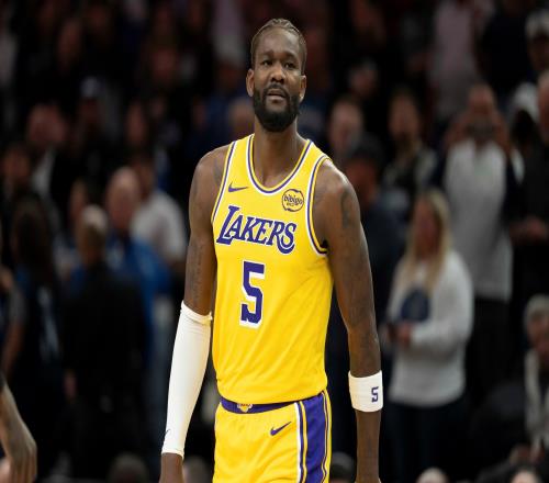 湖人五连胜对手分别是：步行者尼克斯森林狼公牛掘金