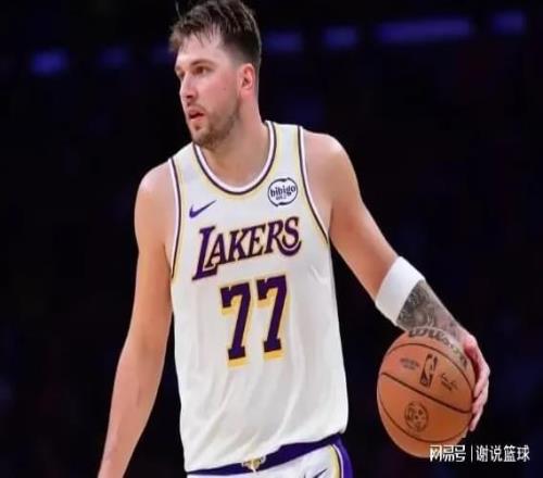 湖人绝杀进前三，东契奇小里满分，詹姆斯功过相抵两角色球员闪光