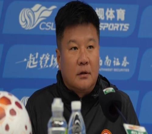 李金羽：对比上场的总结效果，我对队员今天表现还是比较满意