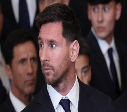 每体：巴萨主席候选人亲信为拉拢梅西狂发信息，全部石沉大海