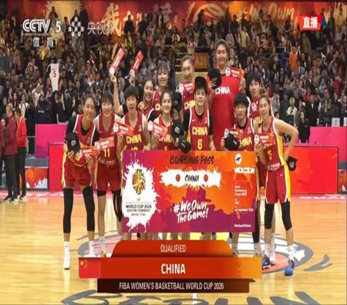 光漂亮有啥用4战14中3，失误多于得分，球迷：是咋进的国家队