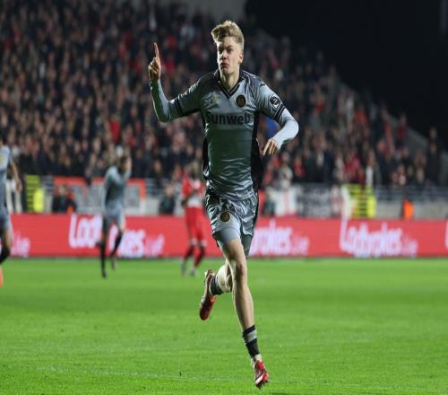 曼联夏窗再添目标！17岁比利时中场标价低于3000万，热刺也在抢