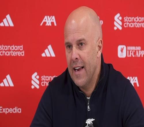 斯洛特：我们试了很多换人方法，但仍阻止不了最后时刻丢球