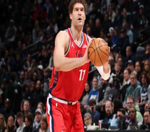 被国王内线各种打爆！快船对于内线老将的使用方式存在巨大的问题