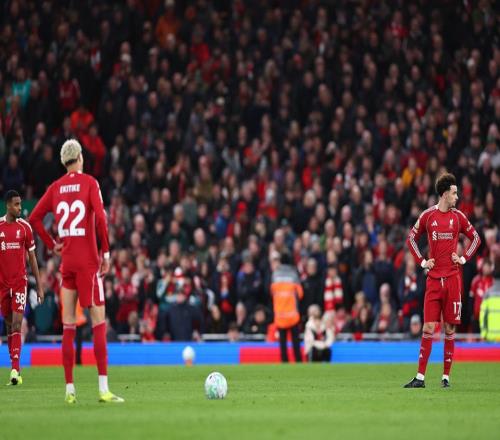 遭残阵热刺绝平！利物浦连场给保级队送分球迷狂嘘+王牌怒斥队友