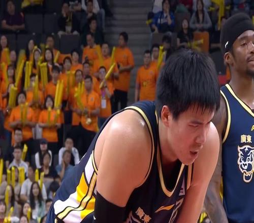 麦考尔走定了！广东队齐聚双大外援，杜锋有望引进阿丘尔