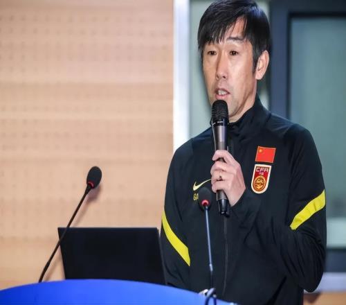 意外！鲁能至今有三位外租回归的强援未亮相，一人曾效力五大联赛