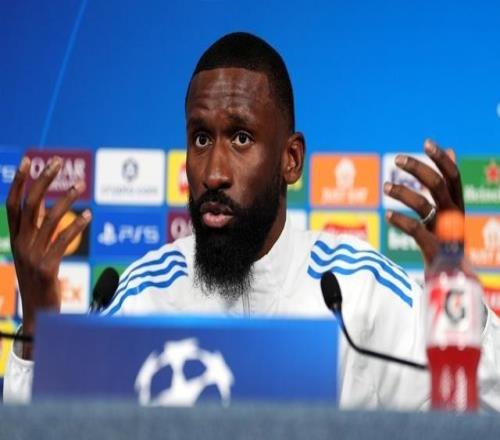 伦敦一针除隐患！33岁吕迪格满血复活，拒沙特死磕皇马续约