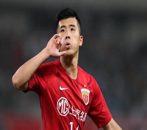 唏嘘足坛名宿之子中超报不上名无奈委身海港B队踢球曾入选国足