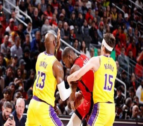 锁死杜兰特！湖人力克火箭：雷迪克斗法完胜乌度卡